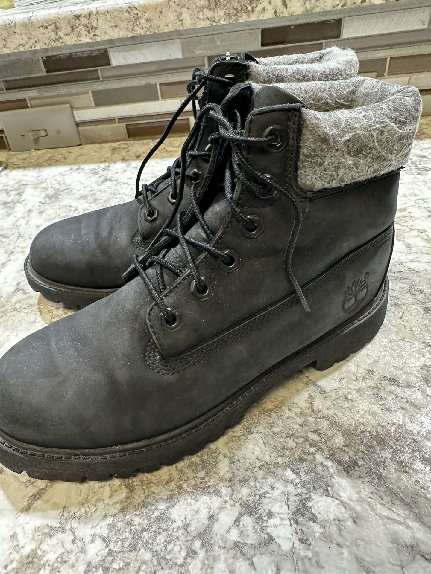 Timberland Boots, 5.5 Men’s Or Women 7.5