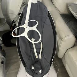 MamaRoo Swing