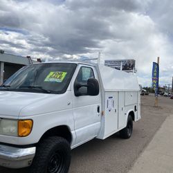 2004 Ford E-350