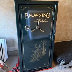 Browning Medallion Safe 