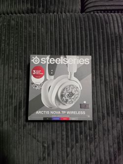 SteelSeries Arctis Nova 7P Wireless Gaming Headset