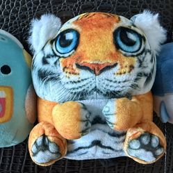 Plush Toy Trio – Musical Shark + Tiger + Retro Cassette
