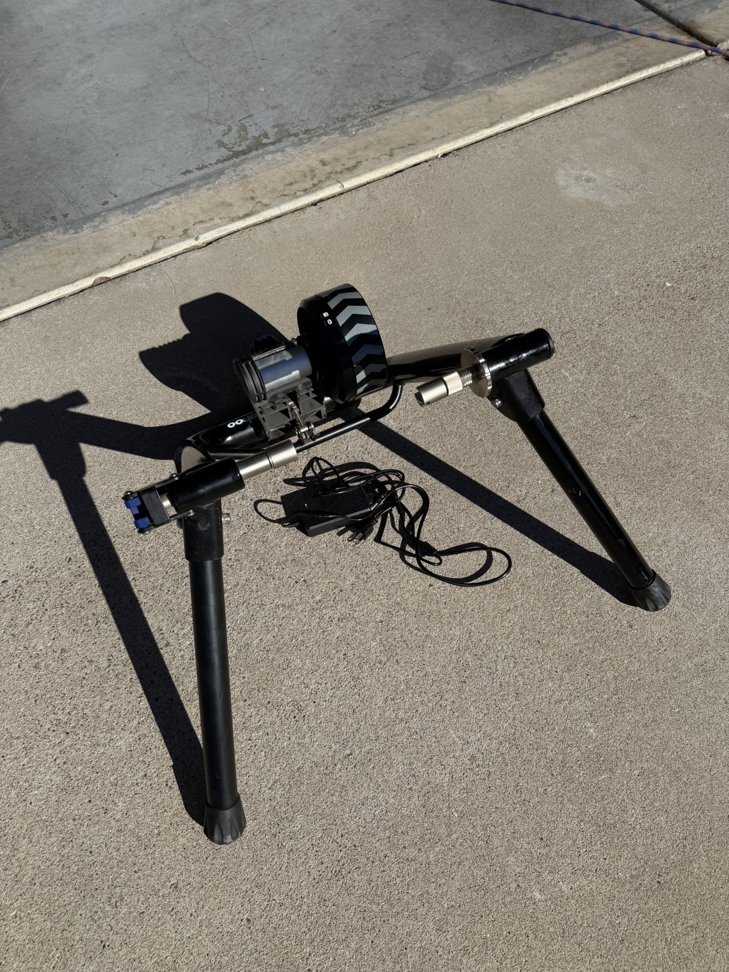 Wahoo KICKR SNAP Wheel-on bluetooth smart trainer