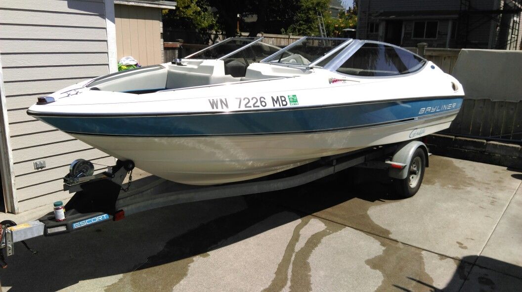 NEW PRICE - 1991 Bayliner Capri Olympic Edition