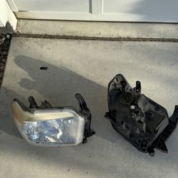 2016 Toyota Tundra Headlights Original 