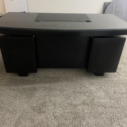 ZURI Desk & Chair 