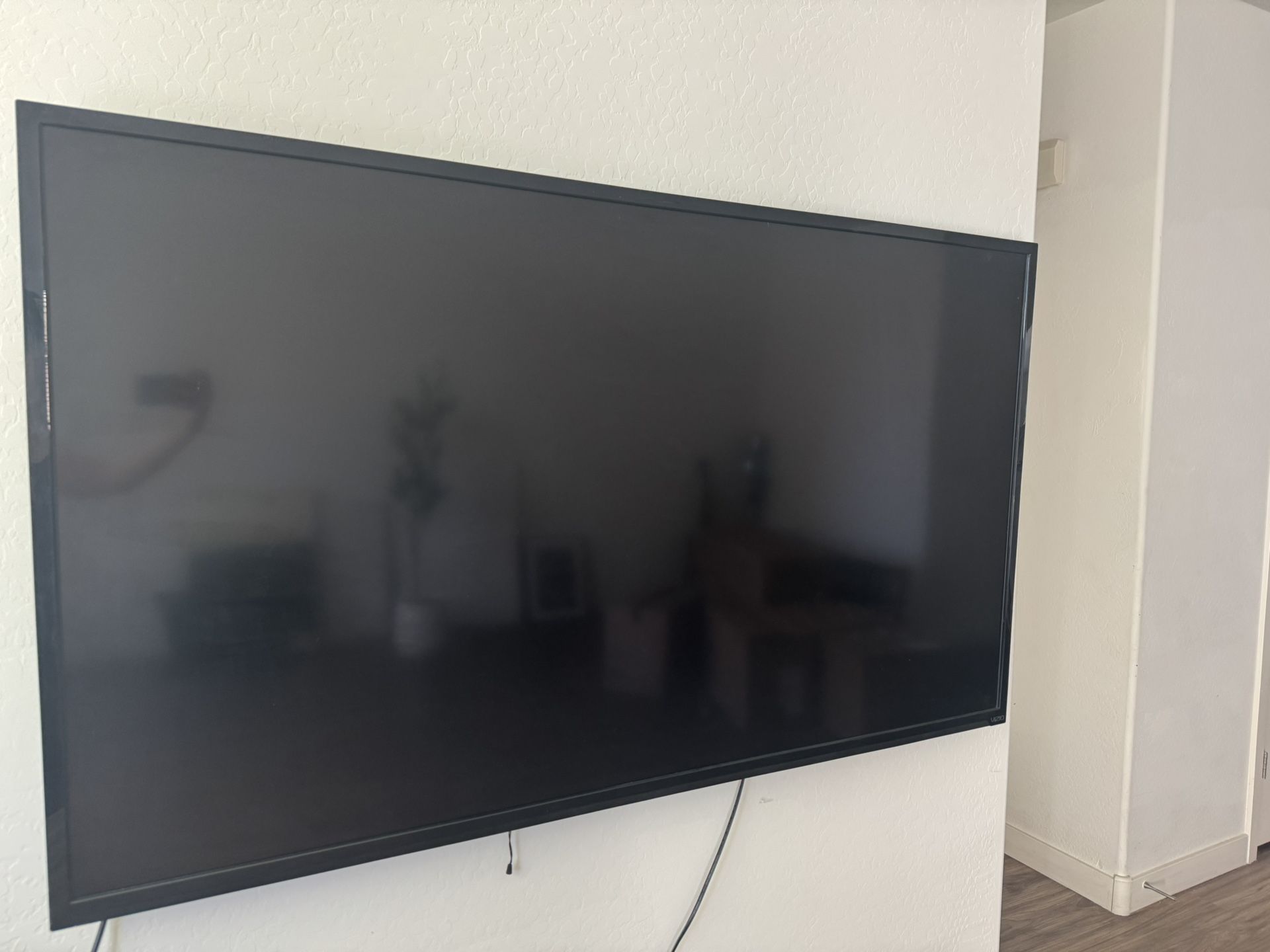 72 Inch 72-inch flat screen TV for Sale in Phoenix, AZ - OfferUp