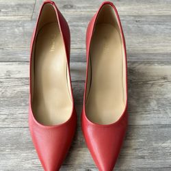 Michael Kors Red pointed toe pump high heel size 8.5