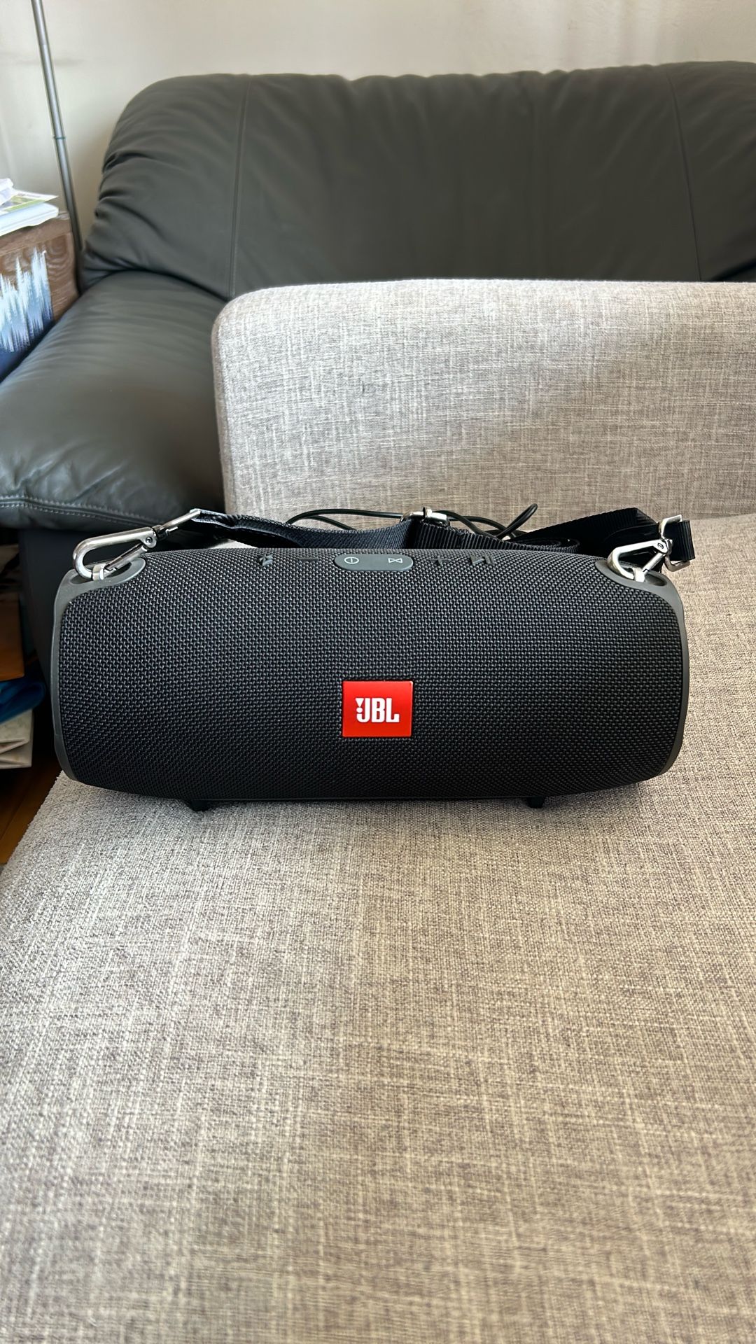 JBL XTREME Like new