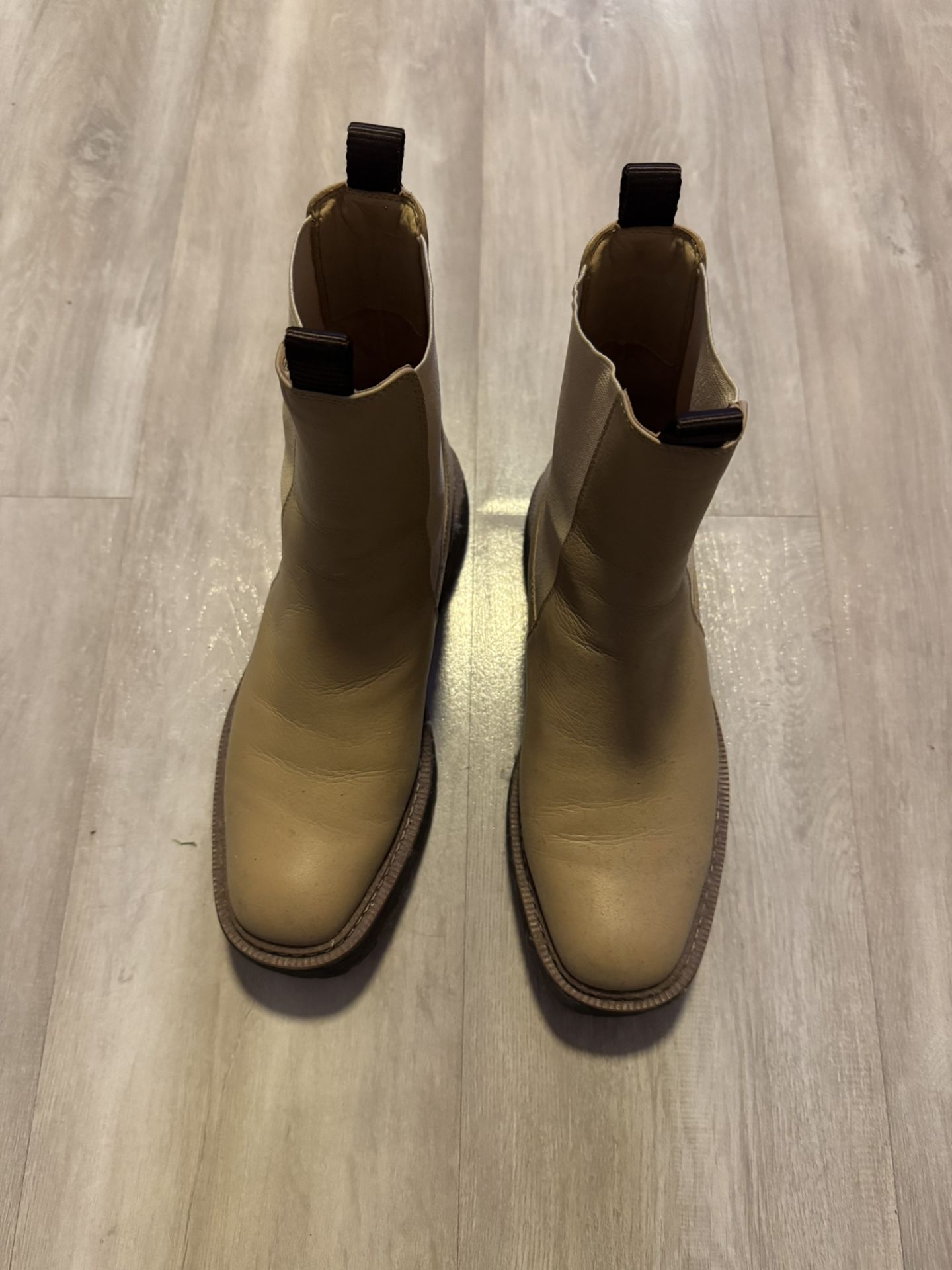 Beige Leather Boots (women)