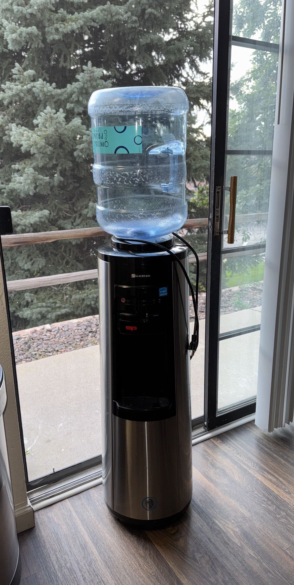 Water Dispenser