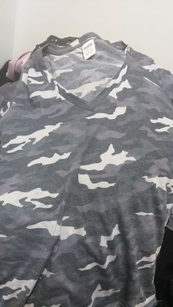 Camo t shirt (girls) v shape