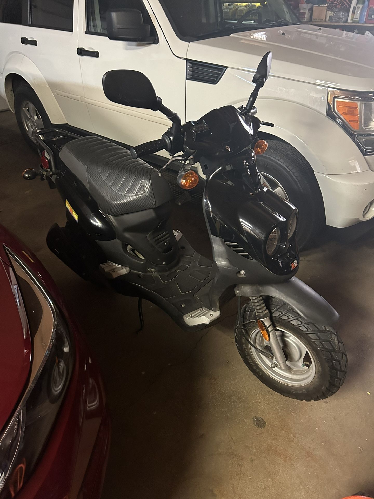 Scooter/Moped/ 50cc Buddy