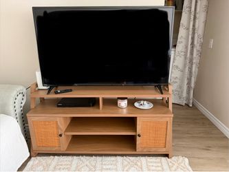 4K Smart TV  Philips 55” and TV Stand - together or separately