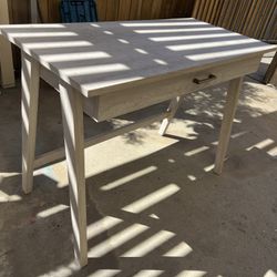 Desk $20
