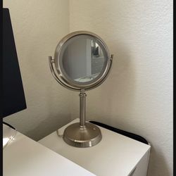 Makeup Mirror With Light