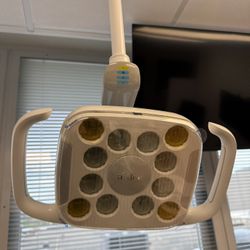 ADEC 577L LED Track Mount Dental Examination Light. This high-performance for your dental examinations and procedures.   - Condition: Very good   - Mo