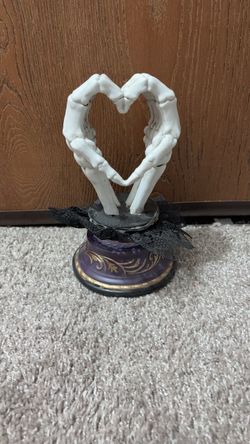 Skeleton Hands Heart Shape Figurine
