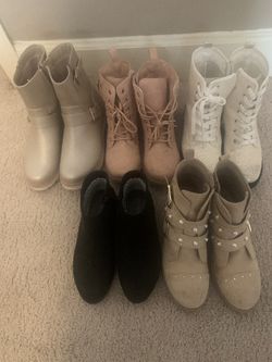Girls Boots Sz. 4Y