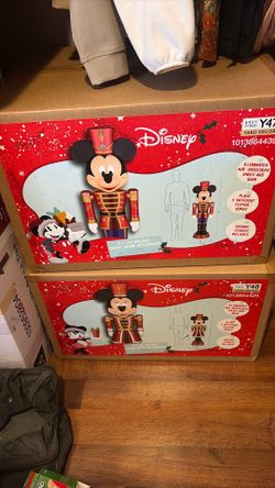 Nutcracker mickey and mini