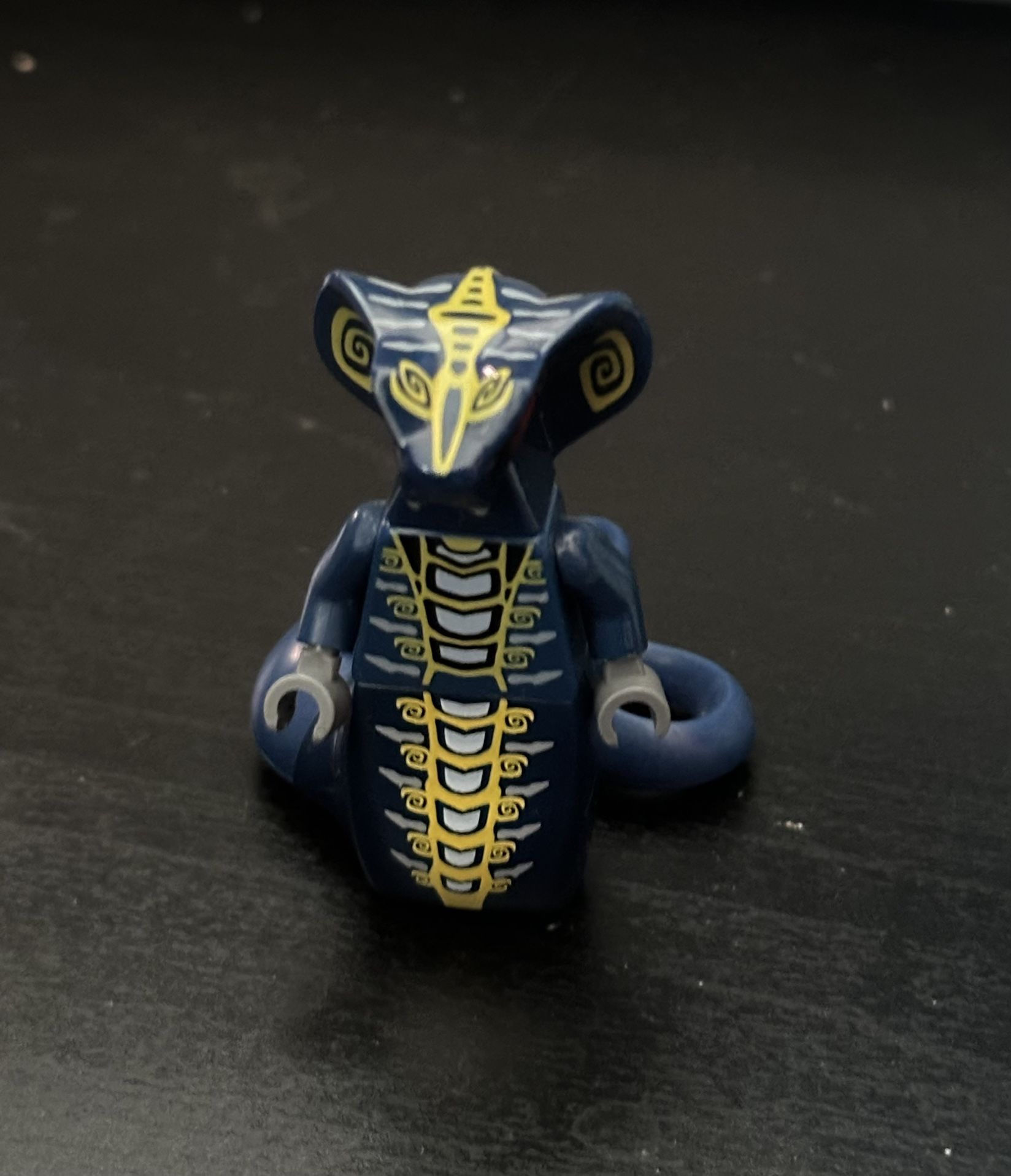 LEGO Ninjago Minifigure Blue Snake retired 2012