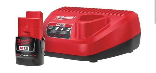 Milwaukee M12 12-Volt Lithium-Ion Compact Battery Pack 2.0Ah and Charger