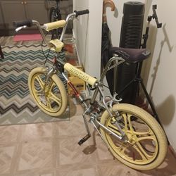 Mongoose Stranger Things Special Edition BMX / Trade for moped style e bike, super 73 style