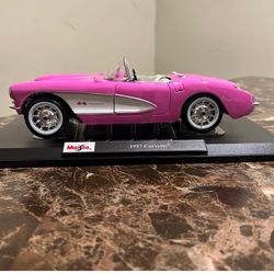 Maisto 1:18 Corvette Pink