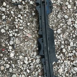 2022 2023 2024 2025 GENESIS GV70 REAR BUMPER SKID PLATE 86670-AR000 OEM