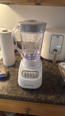 Blender less then a year old