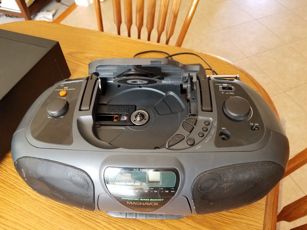 Magnavox AM/FM Radio w CD player