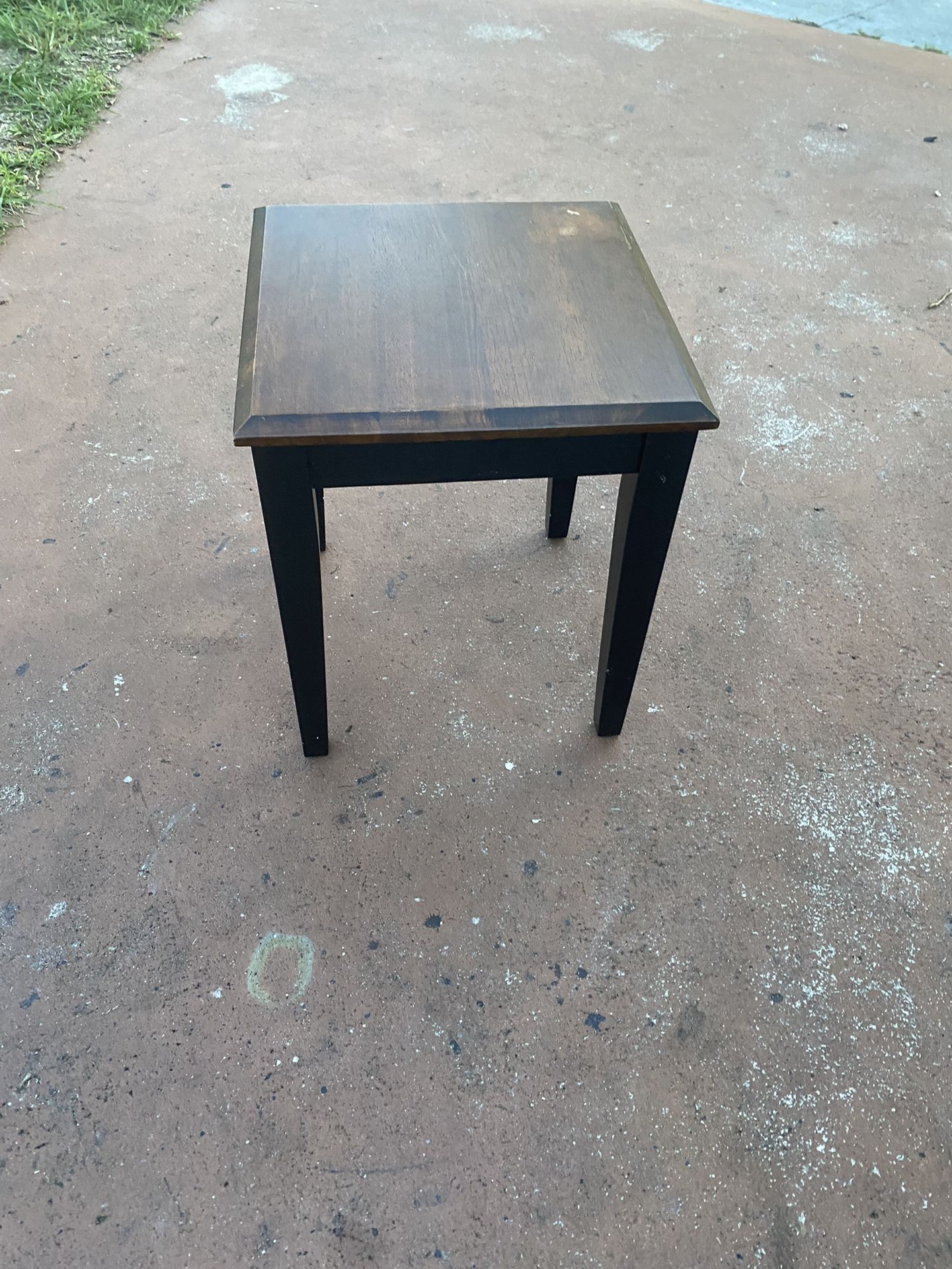 Side/ End Table