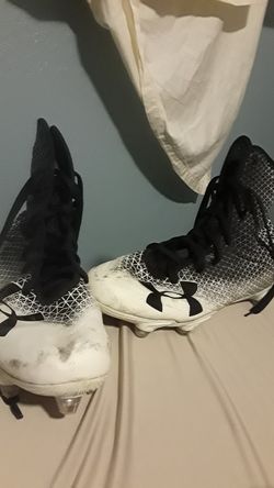 Under armour football cleats size 11