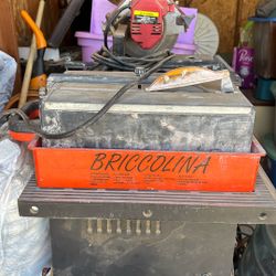 Tile saws, wet, both work great retired time for somebody else to have fun with them
