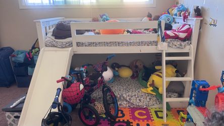 Kids Bunk Bed with Slide & Ladder – Excellent Condition