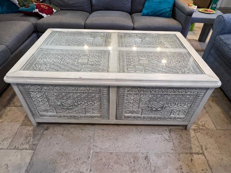 Coffee Table With Storage