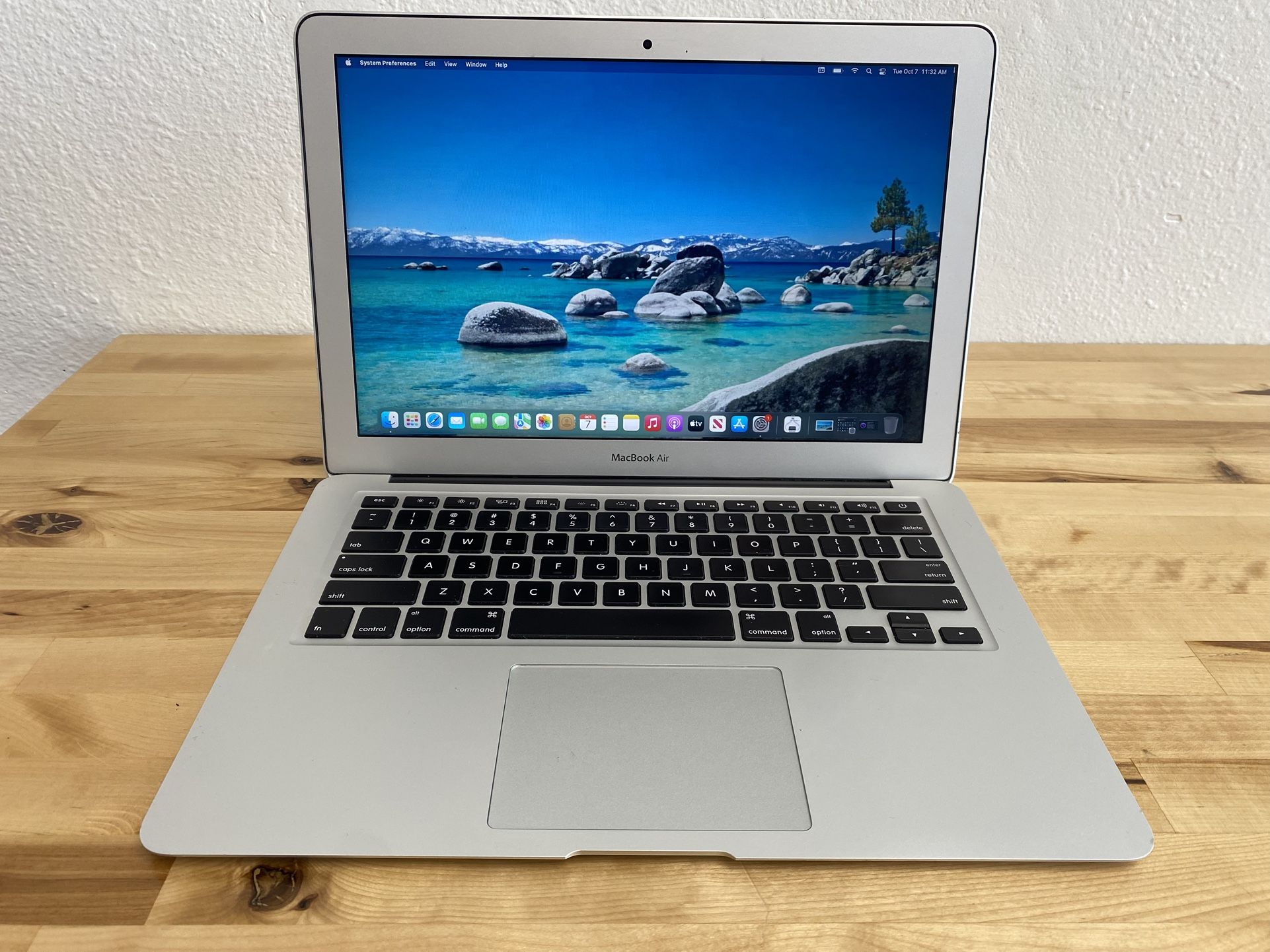 2015 13-inch MacBook Air 256GB / 8GB RAM Silver