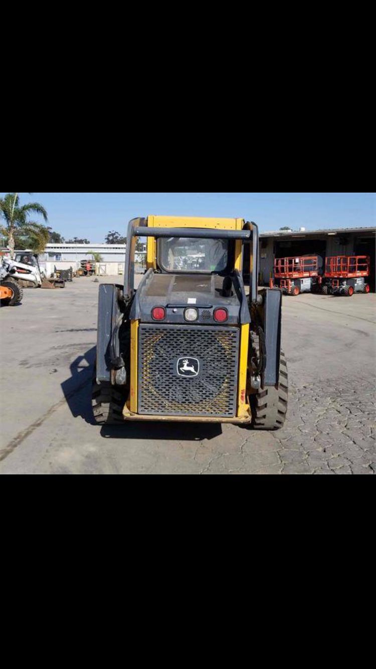 **2013 John Deere 320D skid Steer For Sale**