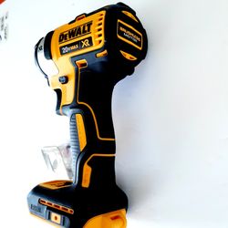 Taladro Dewalt Impqcto De 3 V3locidades Nuevo