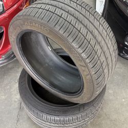 PAIR of Kumho ECSTA 275/40/18 Tires 