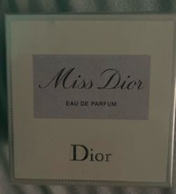 Miss Dior EAU de parum
