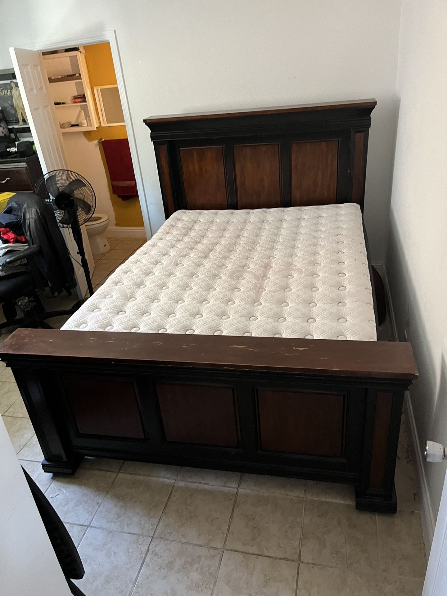QUALITY QUEEN SIZE BED $125
