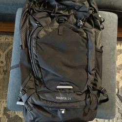 Osprey Manta 24 Backpack