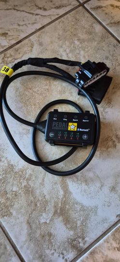 Pedal commander Tacoma