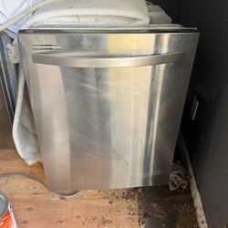 Like New Dishwasher 