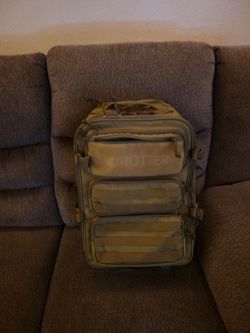 College roller back pack