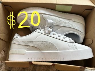 $20 New PUMA Court Sneakers — Women’s 7.5