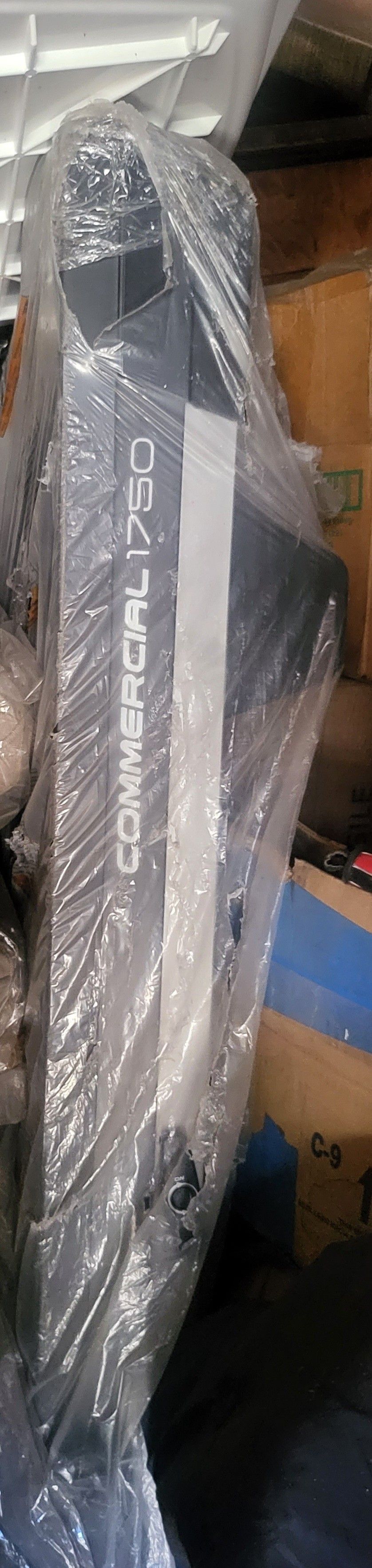 NordicTrack Commercial 1750