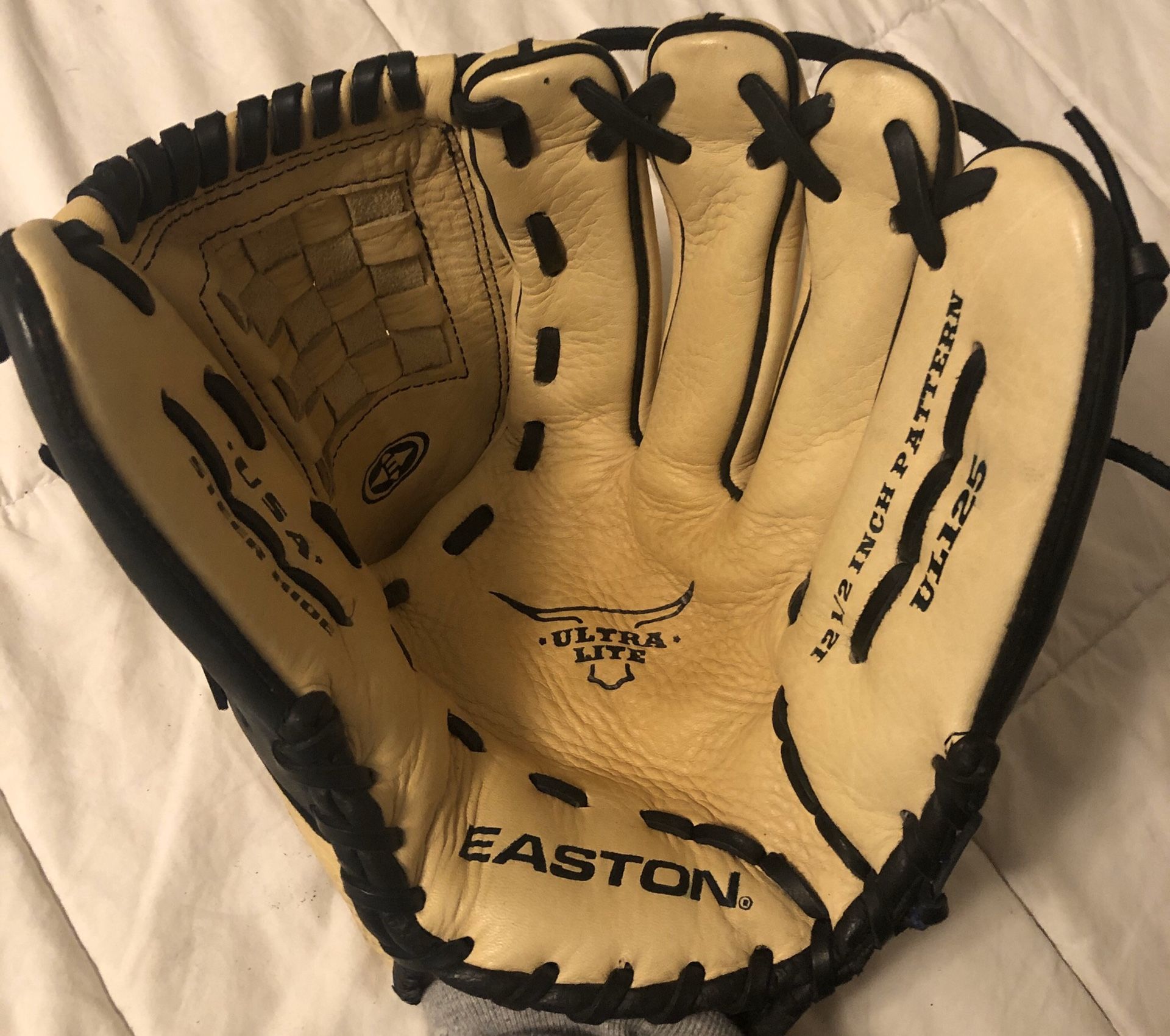 Easton Ultra Lite Baseball Glove