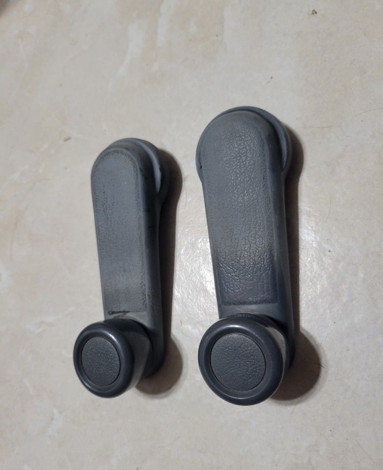 Nissan Pick Up D21 Door Window Crank Handle Set